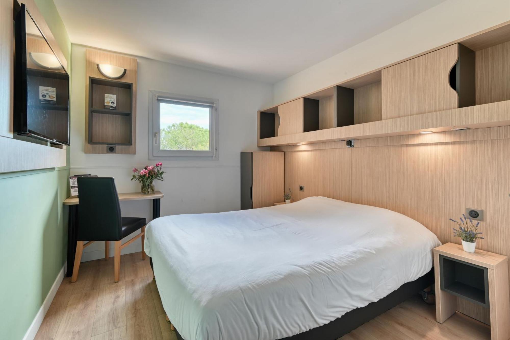 Large Double Room,1627202336:JPEG