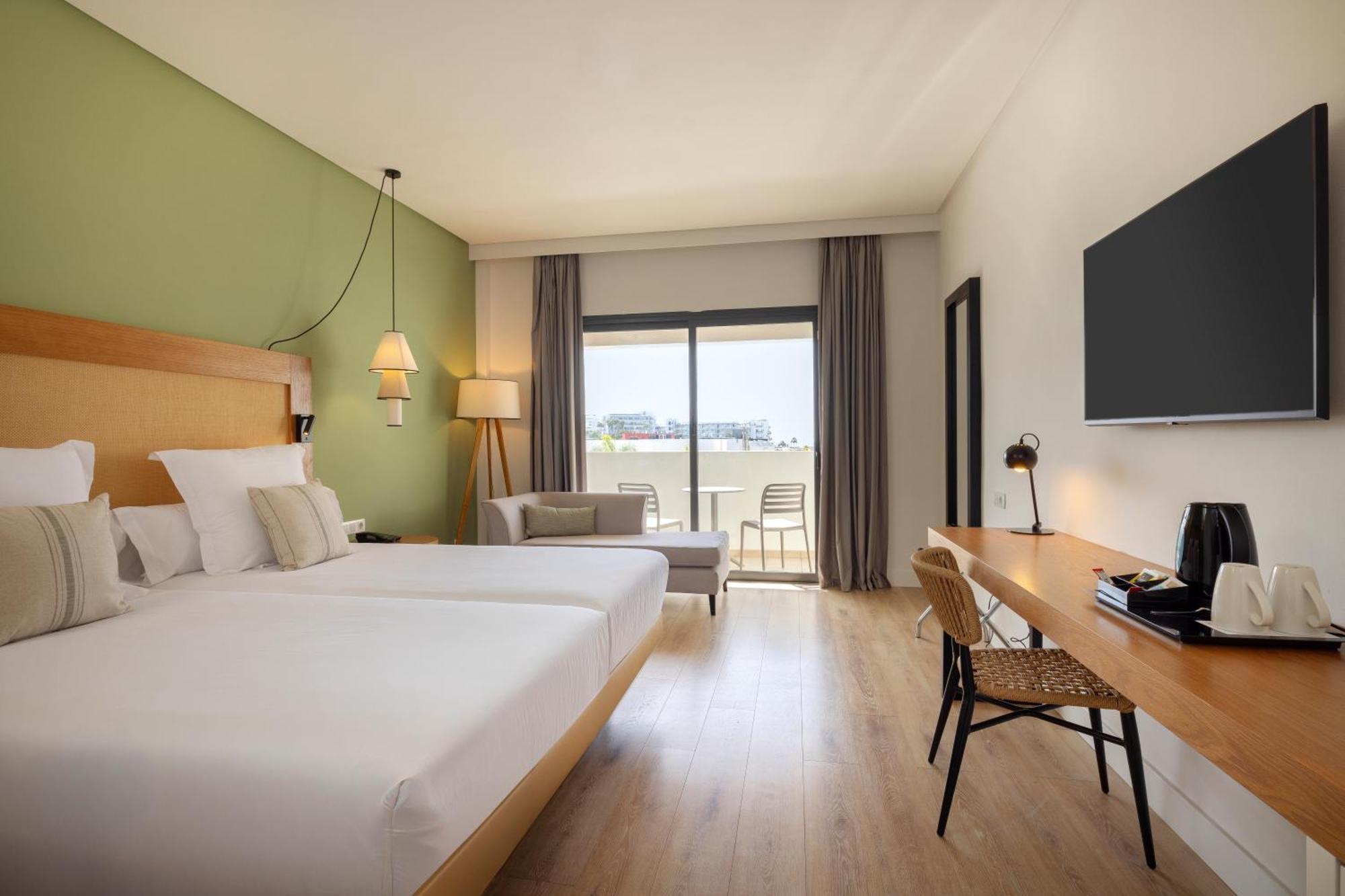 Double Superior Pool View,1634397134:JPEG