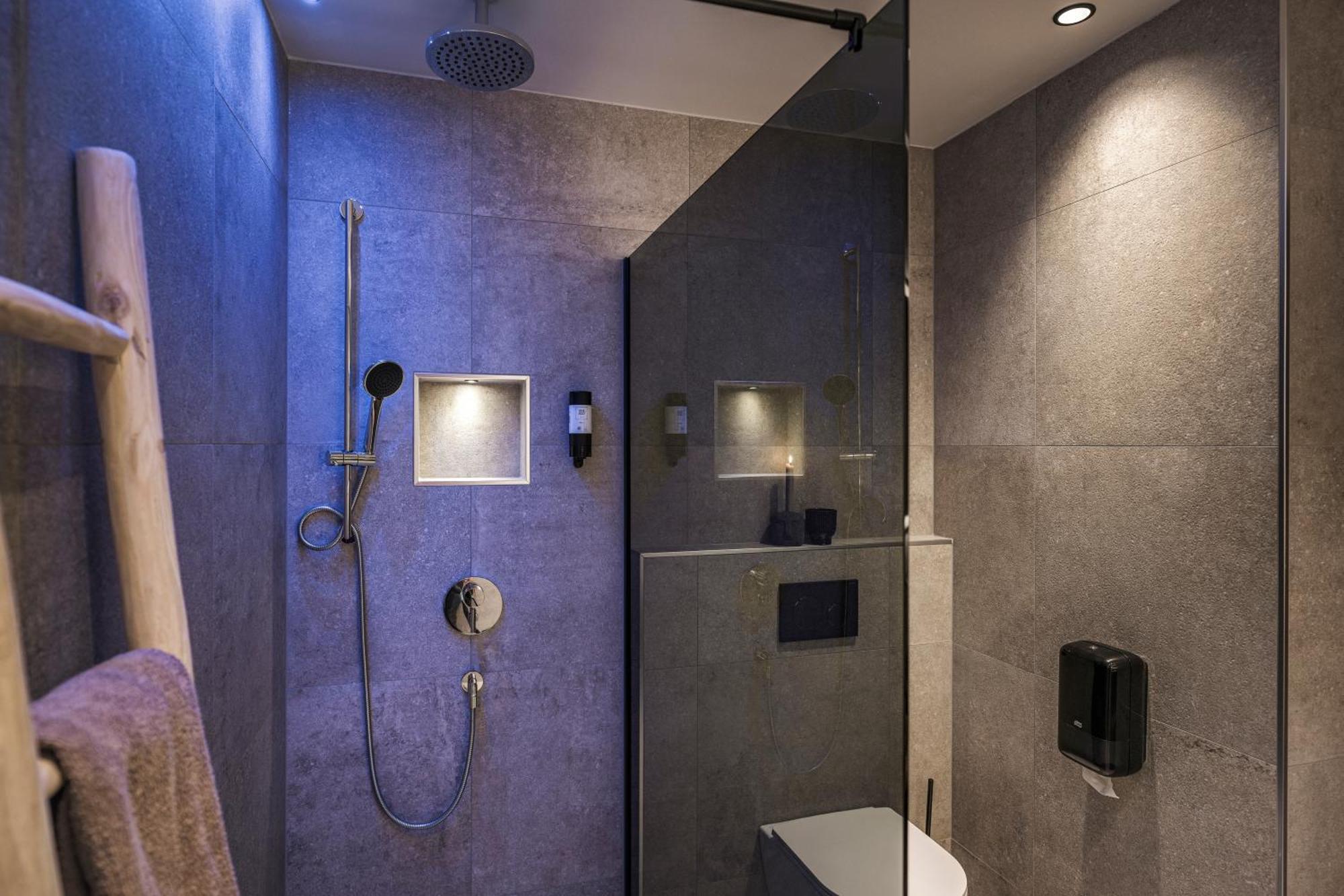 Two-Bedroom Apartment Premium,1652752905:JPEG