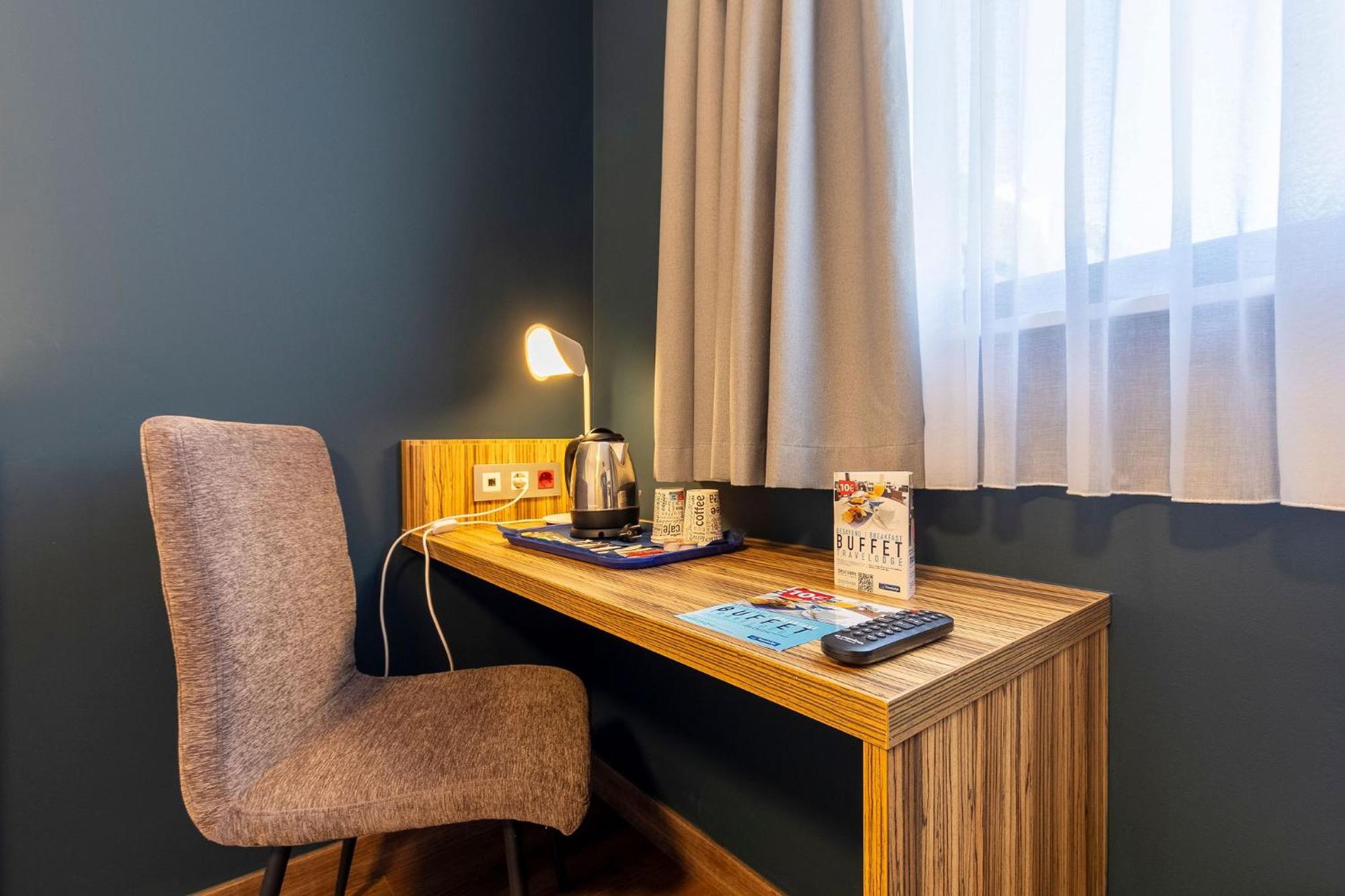 Double Room,1652762639:JPEG
