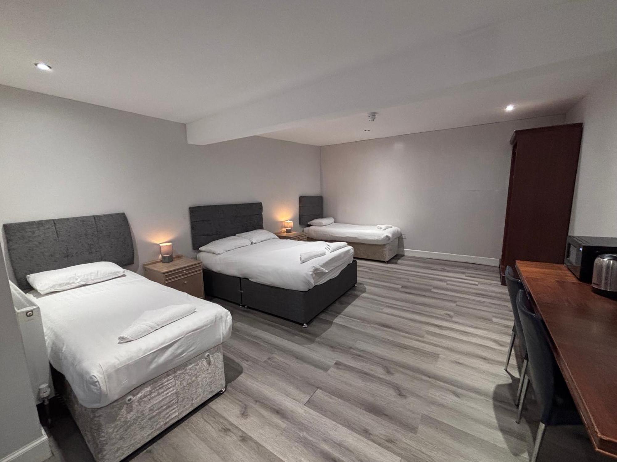 Classic Quadruple Room