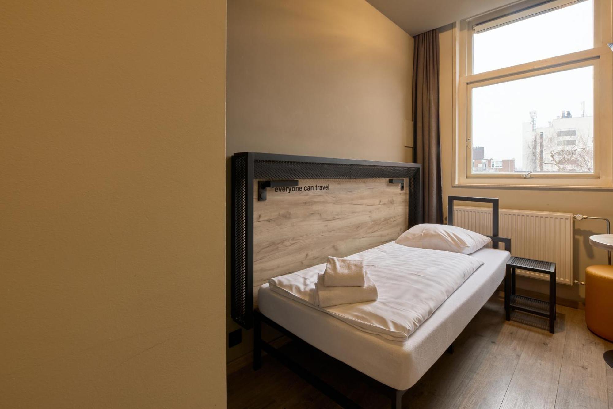 Single Room,1657136517:JPEG