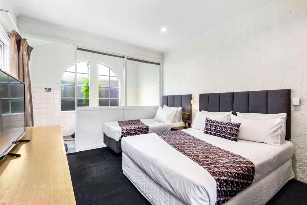 Twin Room with Spa