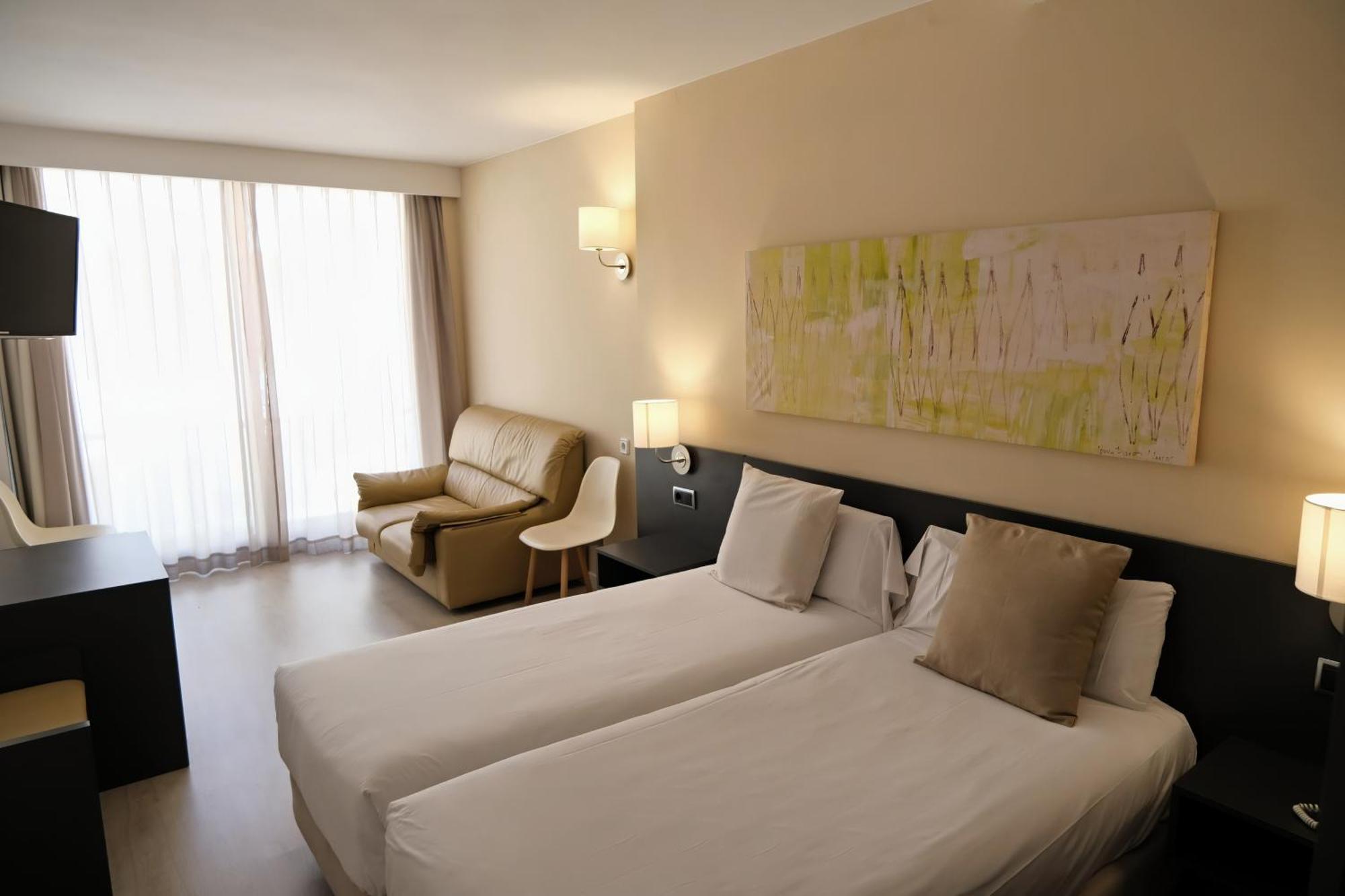 Habitación Doble Estándar con balcón - 1 o 2 camas