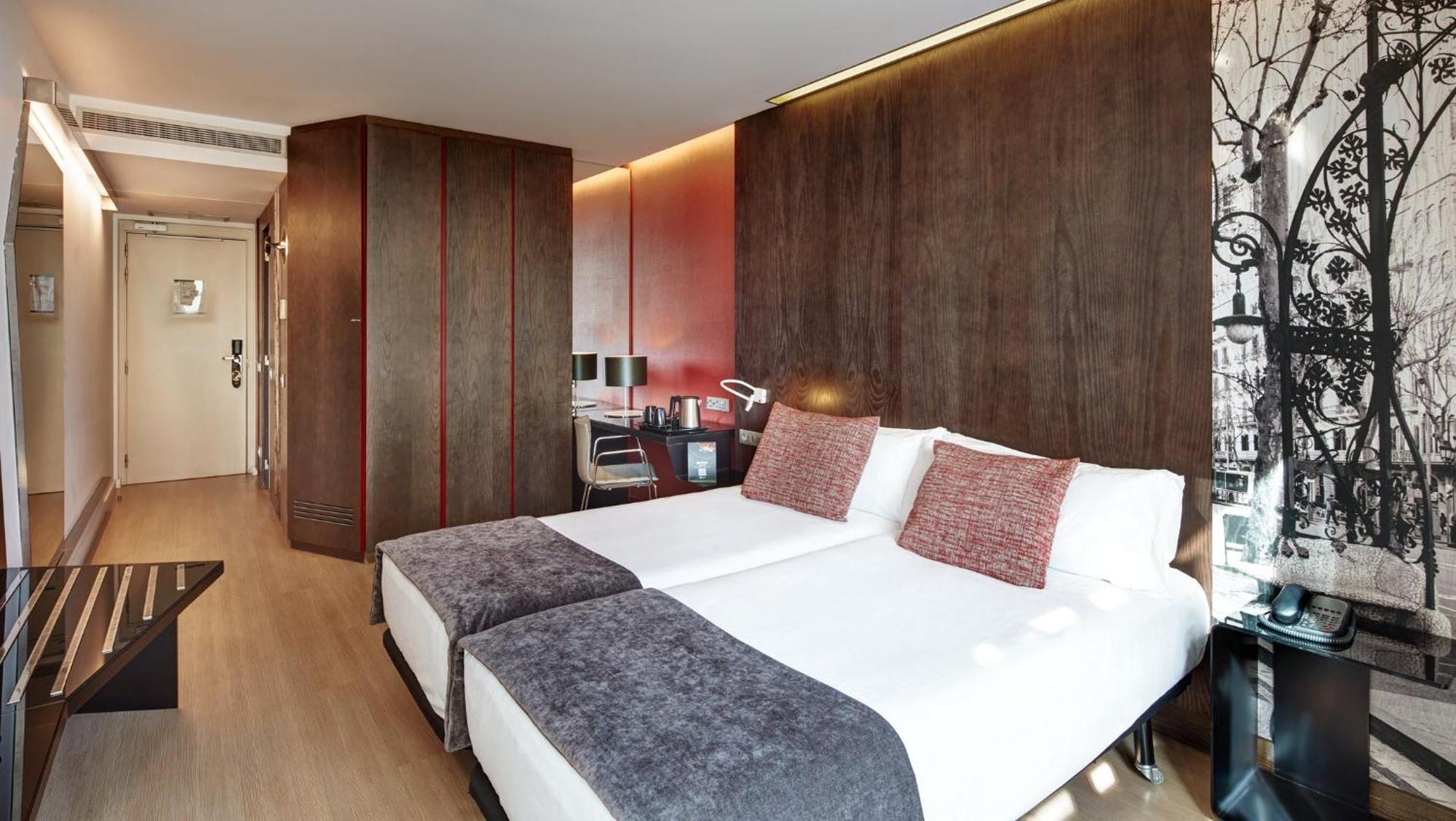 Superior Twin Room with City View
