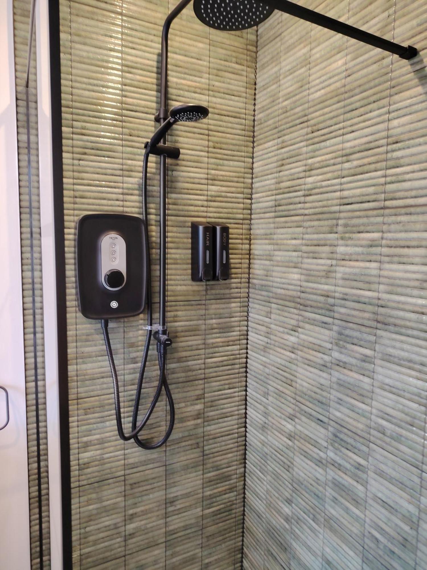 Single Room Shower