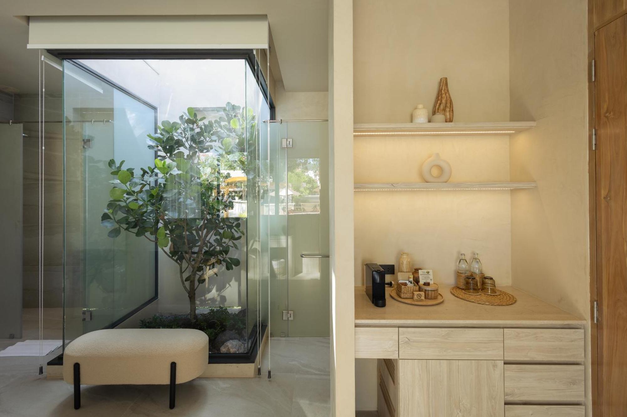 Oasis Suite met Toegang tot het Zwembad