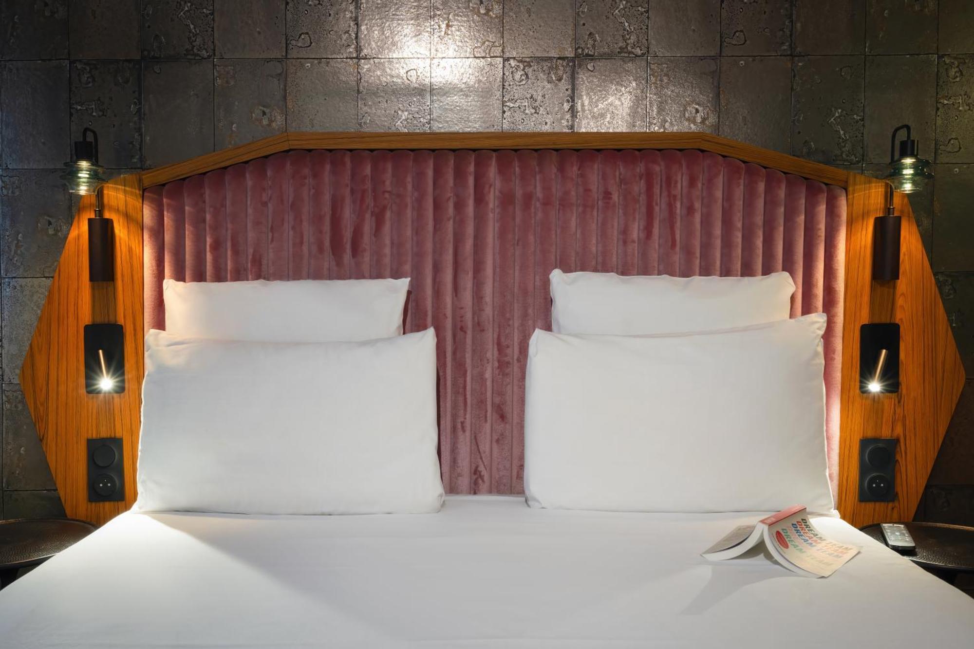 Two Adjacent Rooms (non connecting),1663735994:JPEG