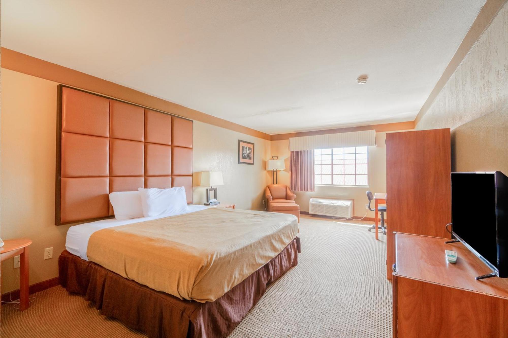 King Room - Non-Smoking