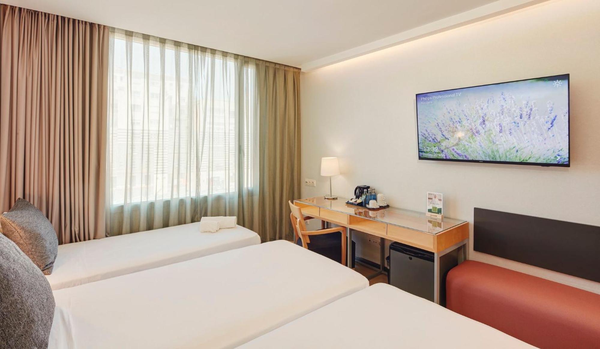 Twin Room with Extra Bed,1675797456:JPEG