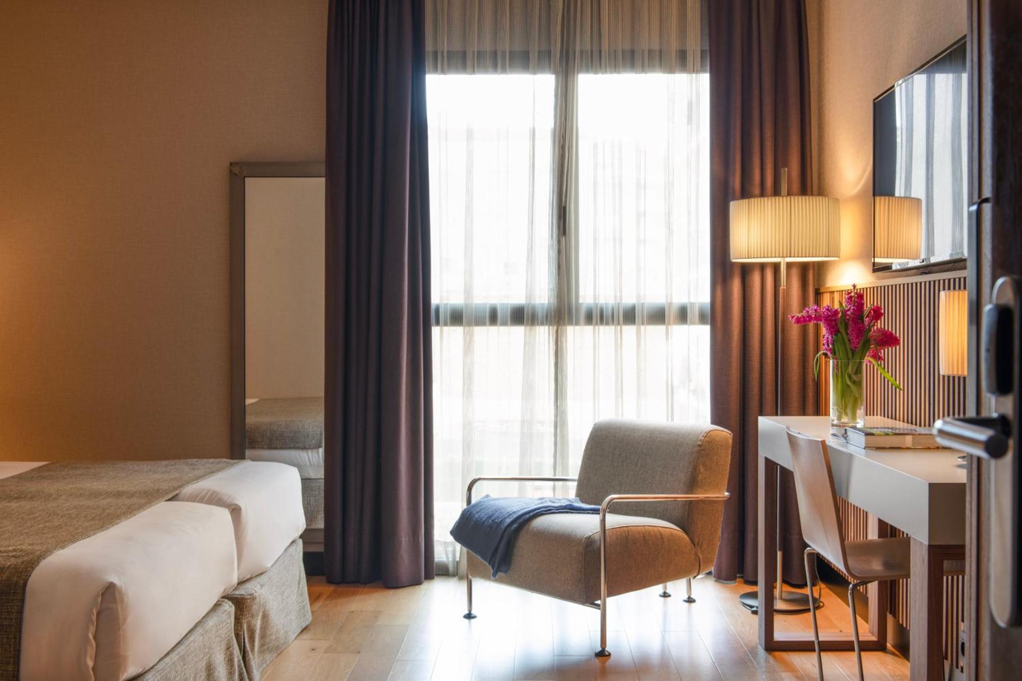 Double or Twin Room (1-2 Adults),1676728900:JPEG