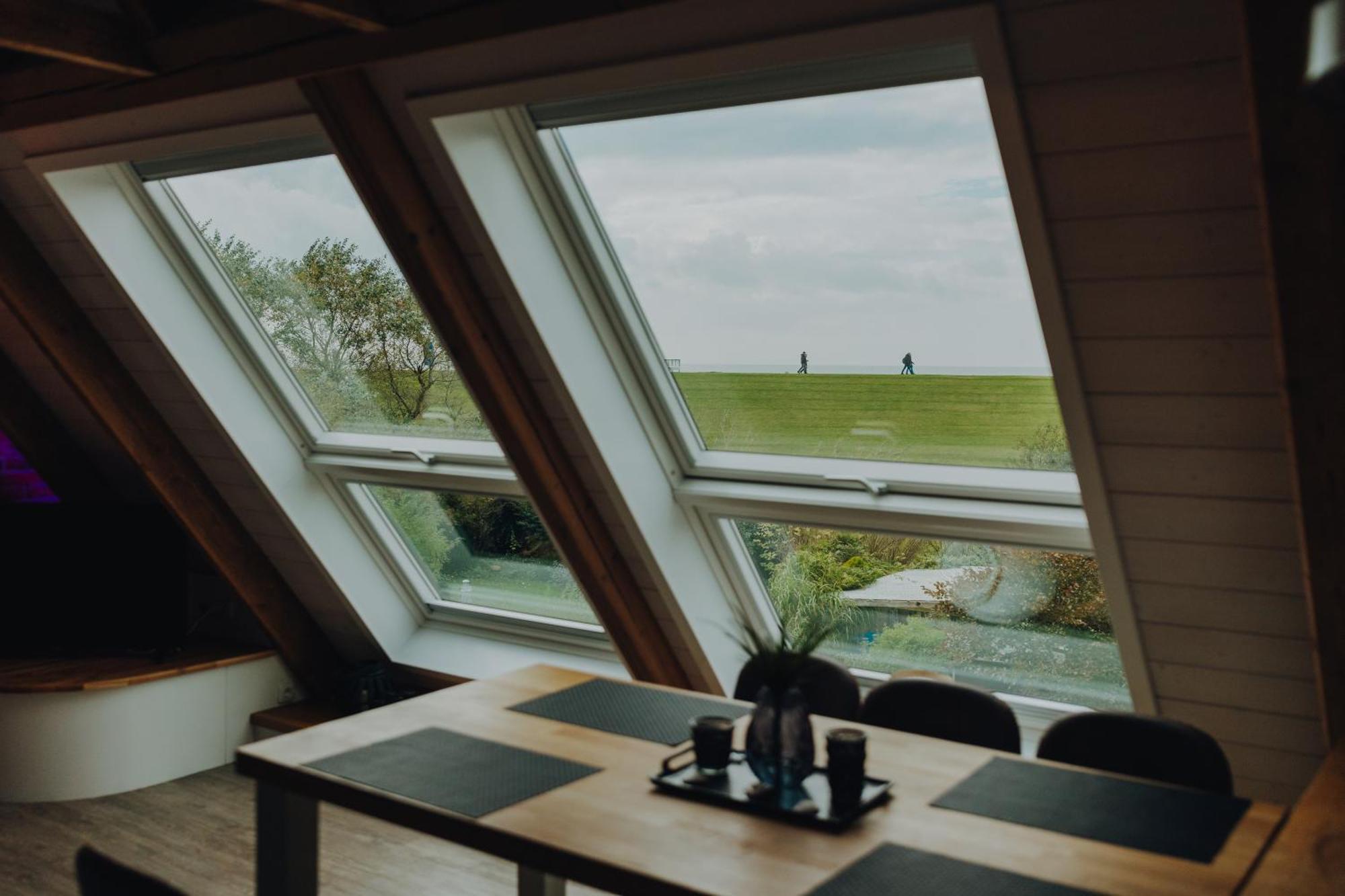 Deluxe Studio Apartment with Sea View
