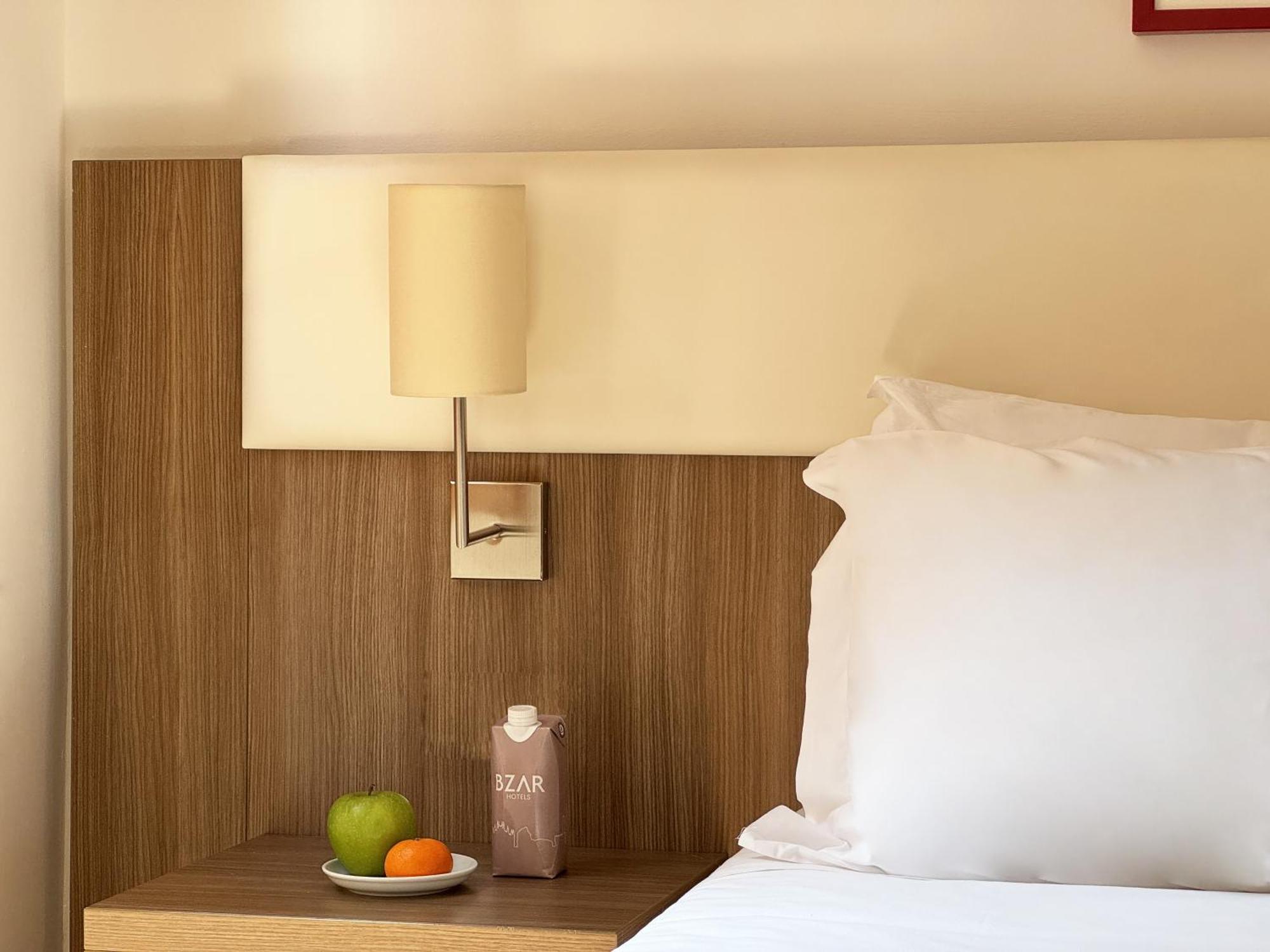 2 Doppelzimmer mit Verbindungstür