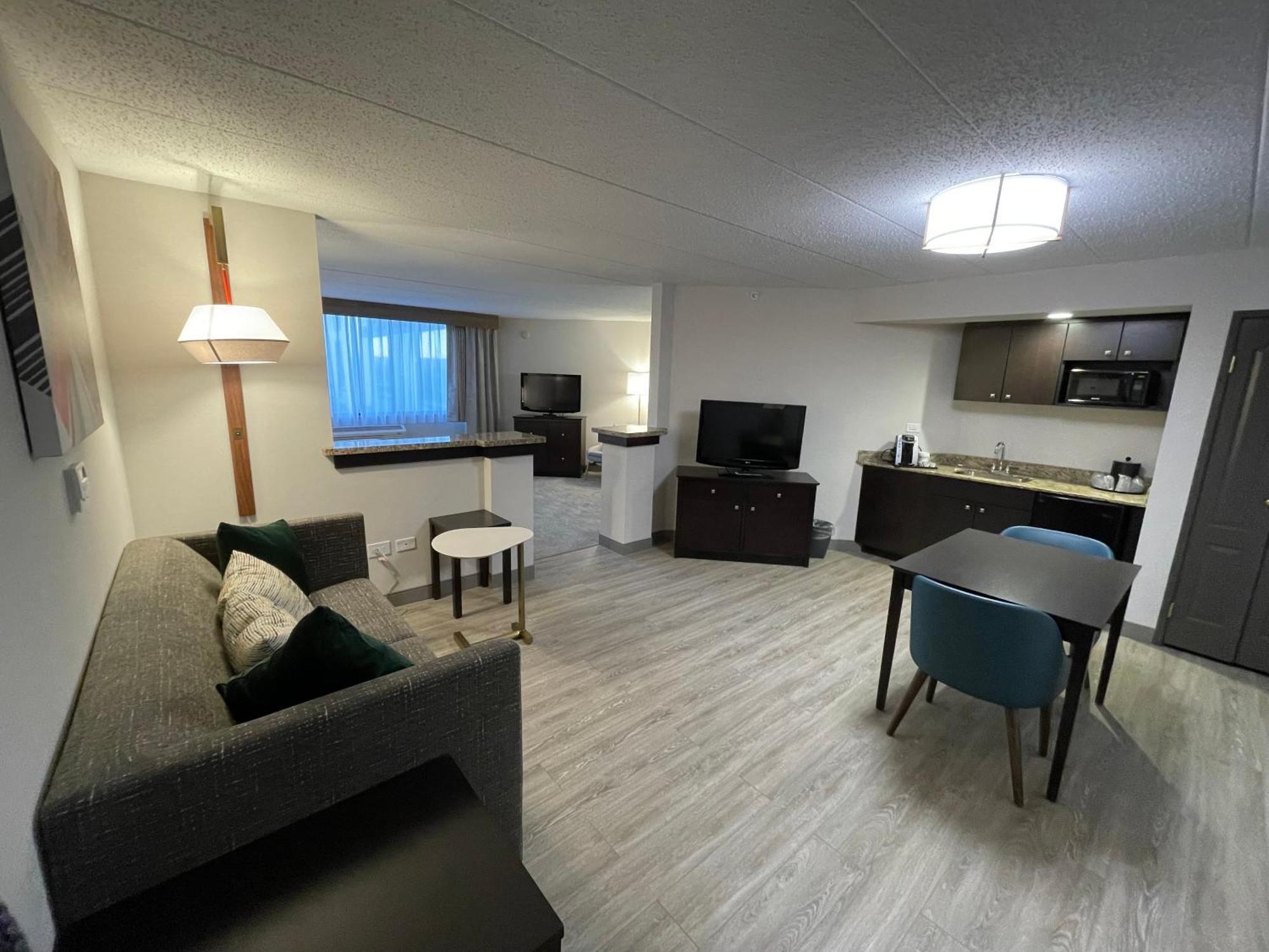 One-Bedroom Suite