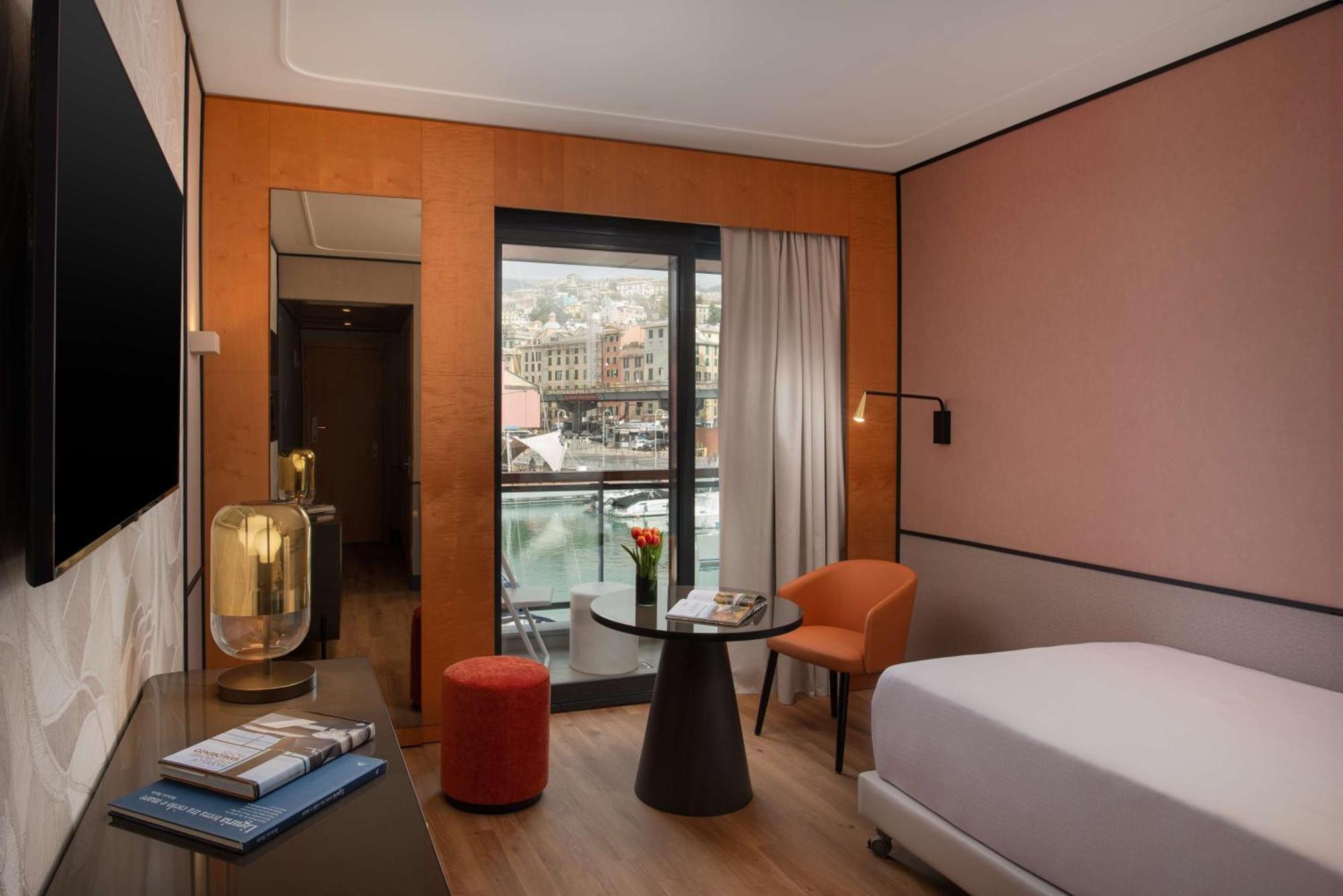 Chambre Simple Supérieure avec Balcon et Vue
