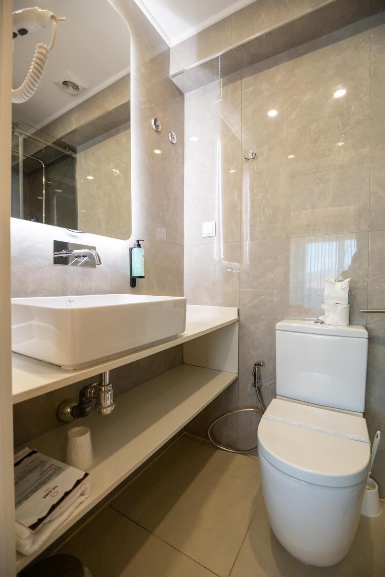 Twin Room with Balcony,1698568429:JPEG