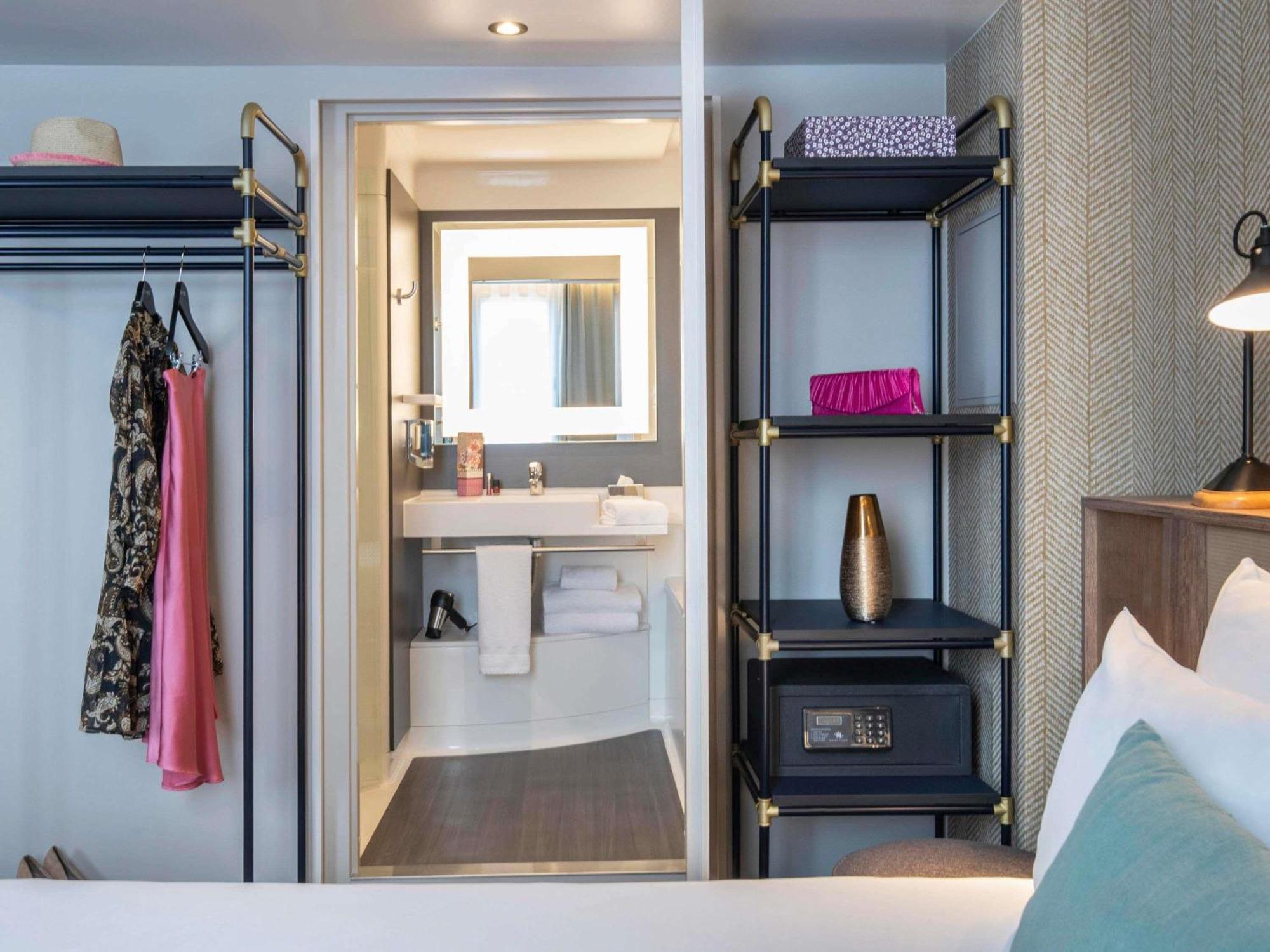 Superior Suite Two Single Beds