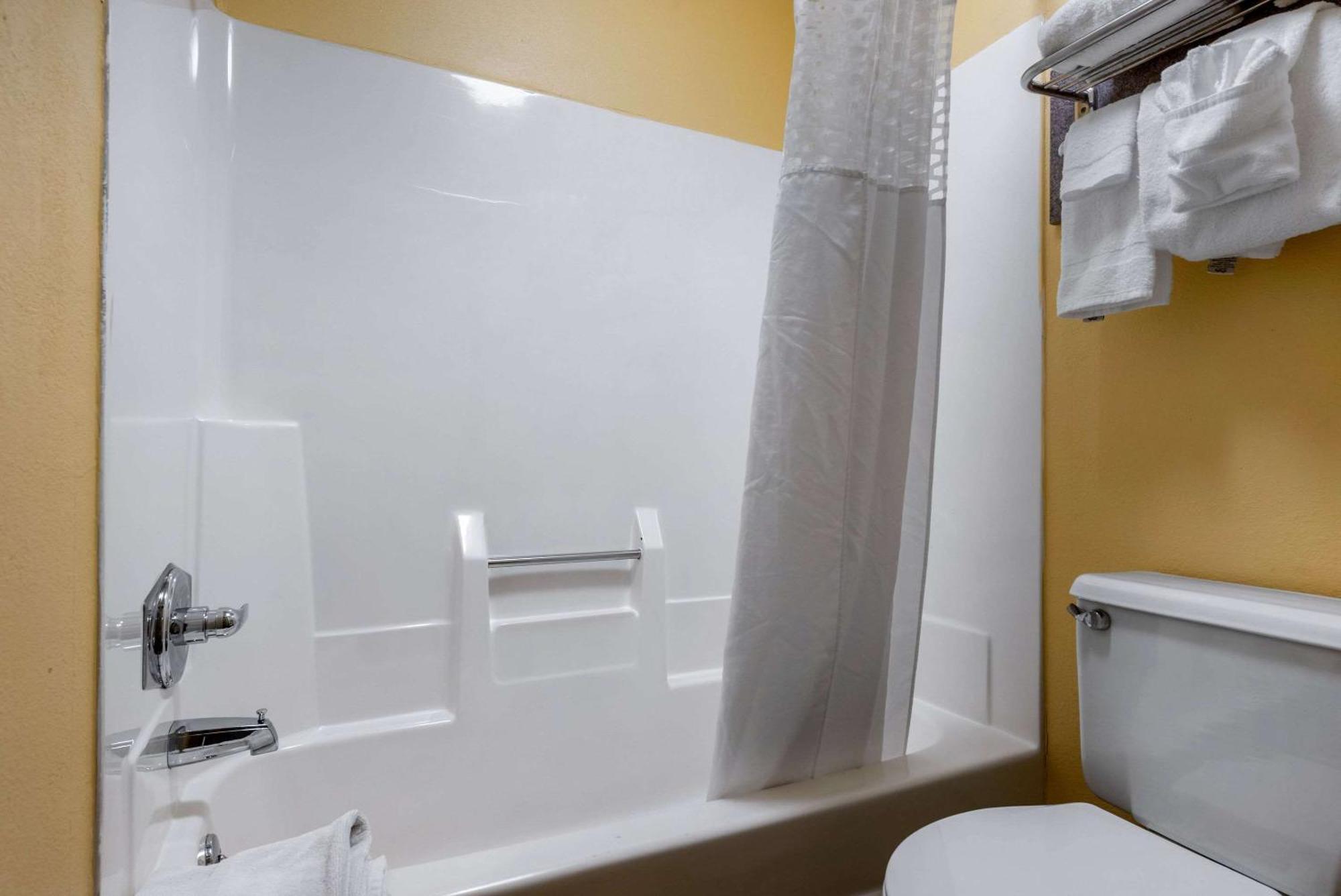 Double Room Two Double Beds Smoking