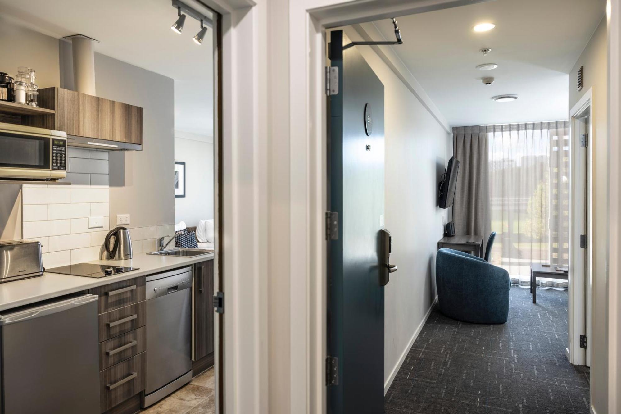 Two-Bedroom Apartment Interconnecting