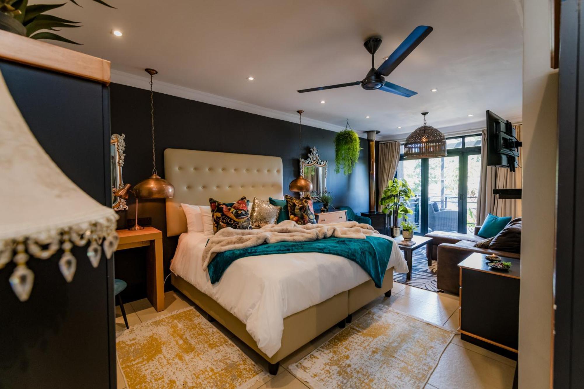 Suite mit Kingsize-Bett und Balkon