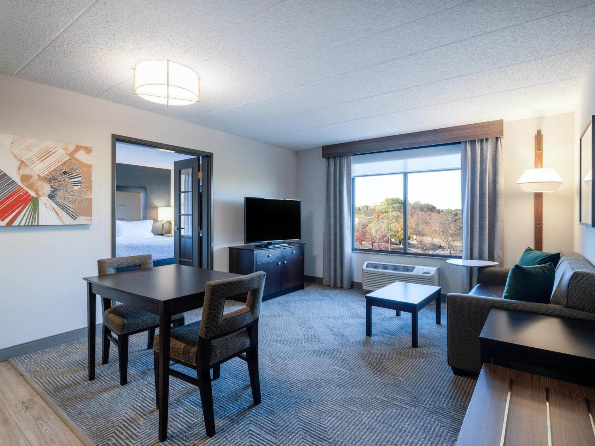 One-Bedroom Suite