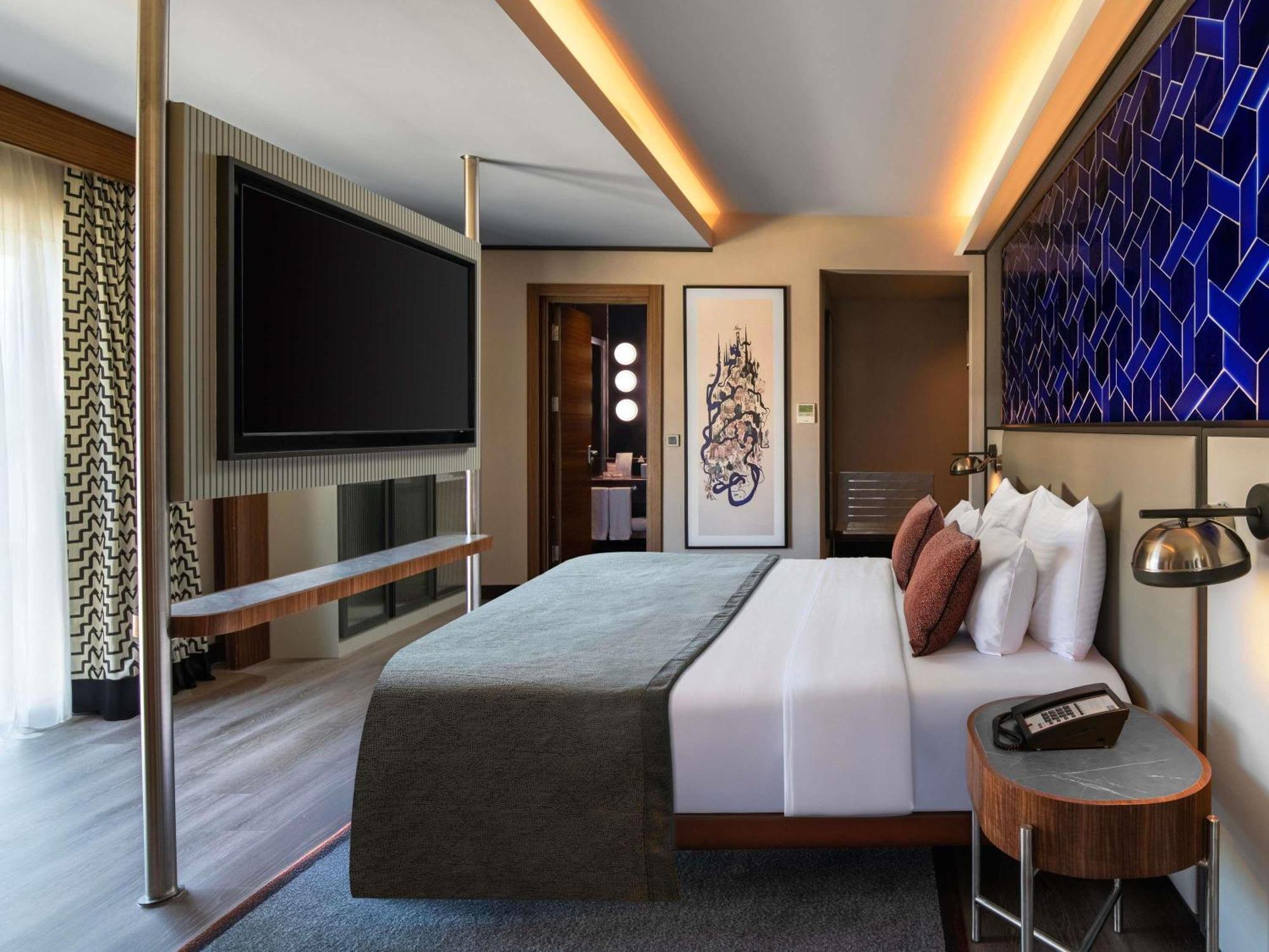 Superior Kamer met 1 Tweepersoonsbed en een Bank.
