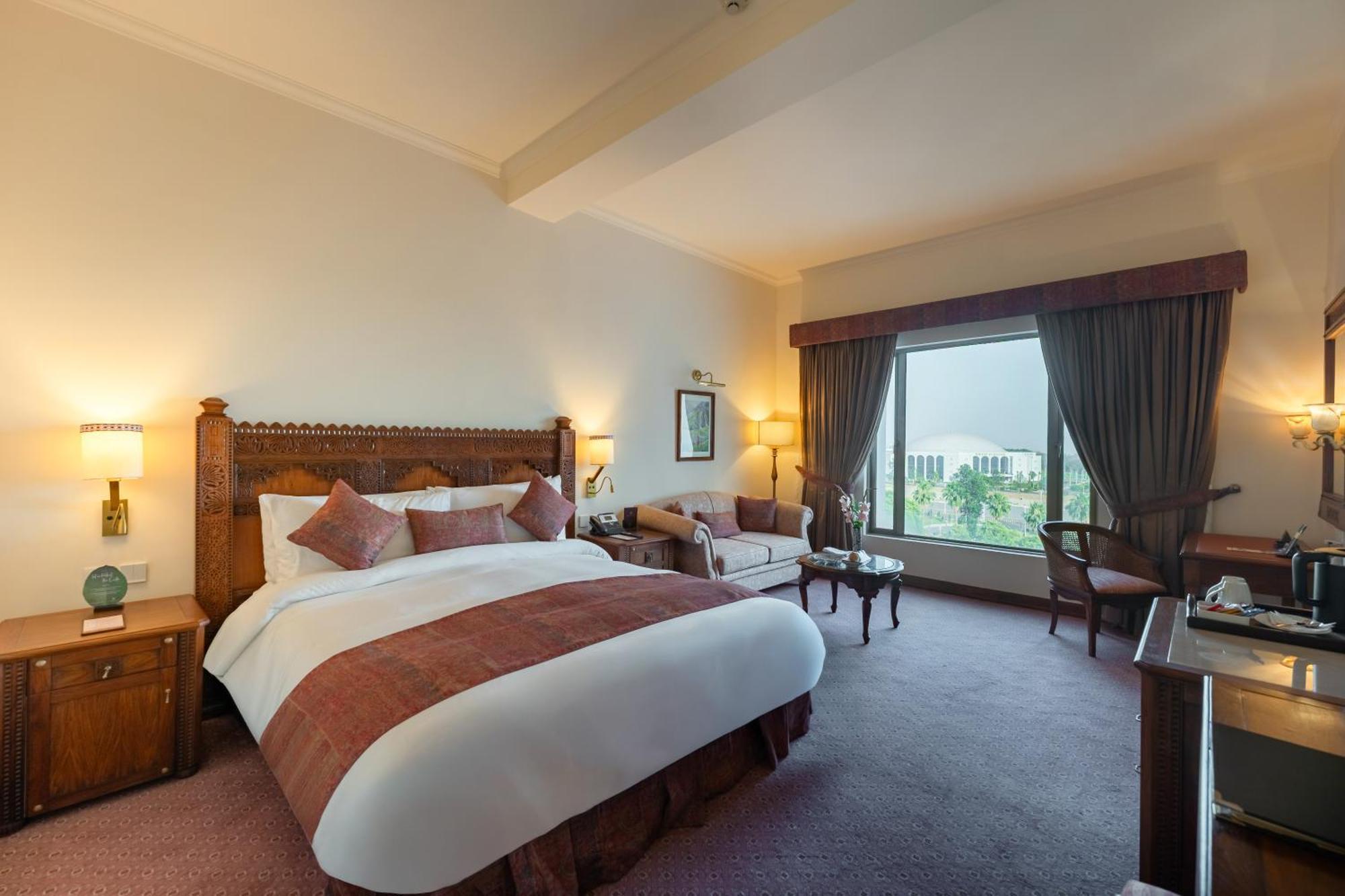 Premier Room