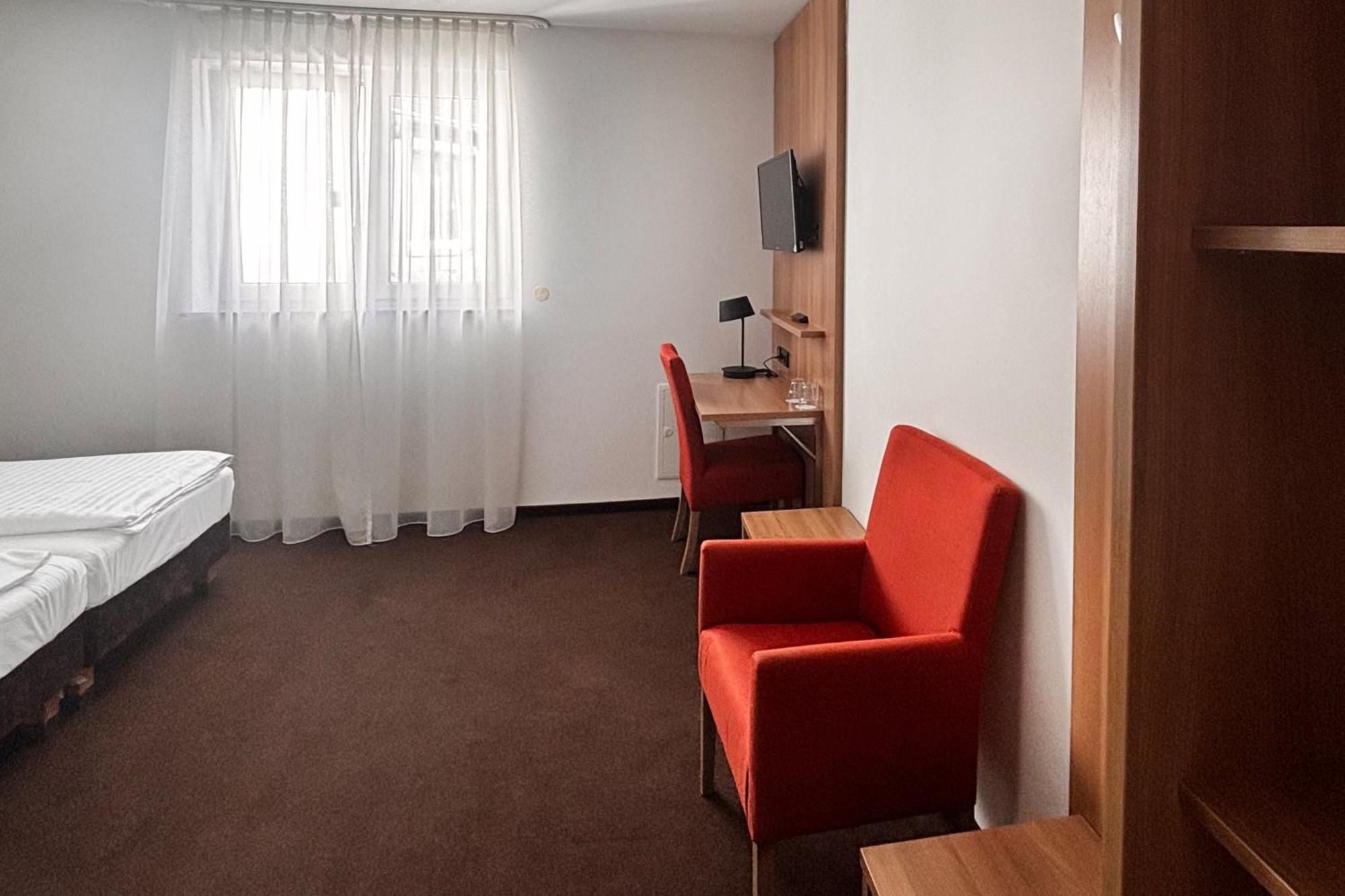 Standard Zimmer mit 2 Einzelbetten