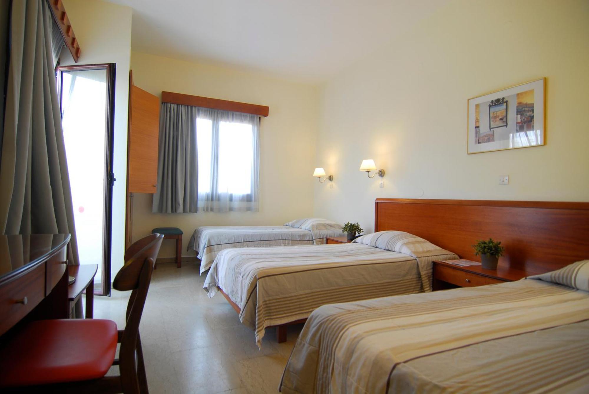 Chambre Triple Économique