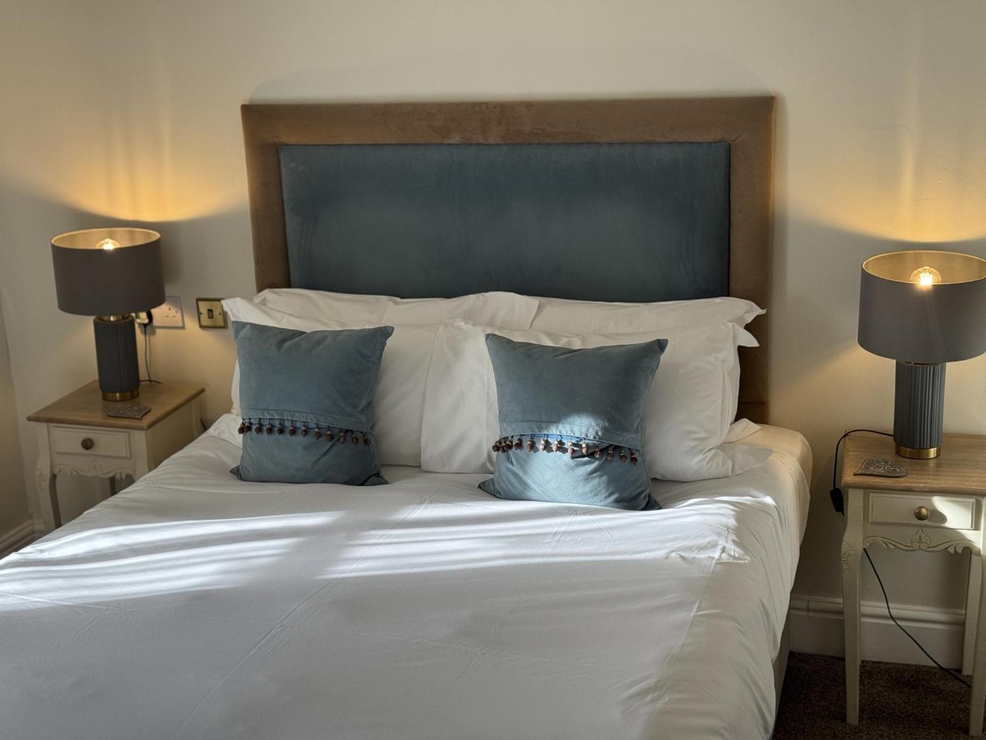 Deluxe Double Room Bath