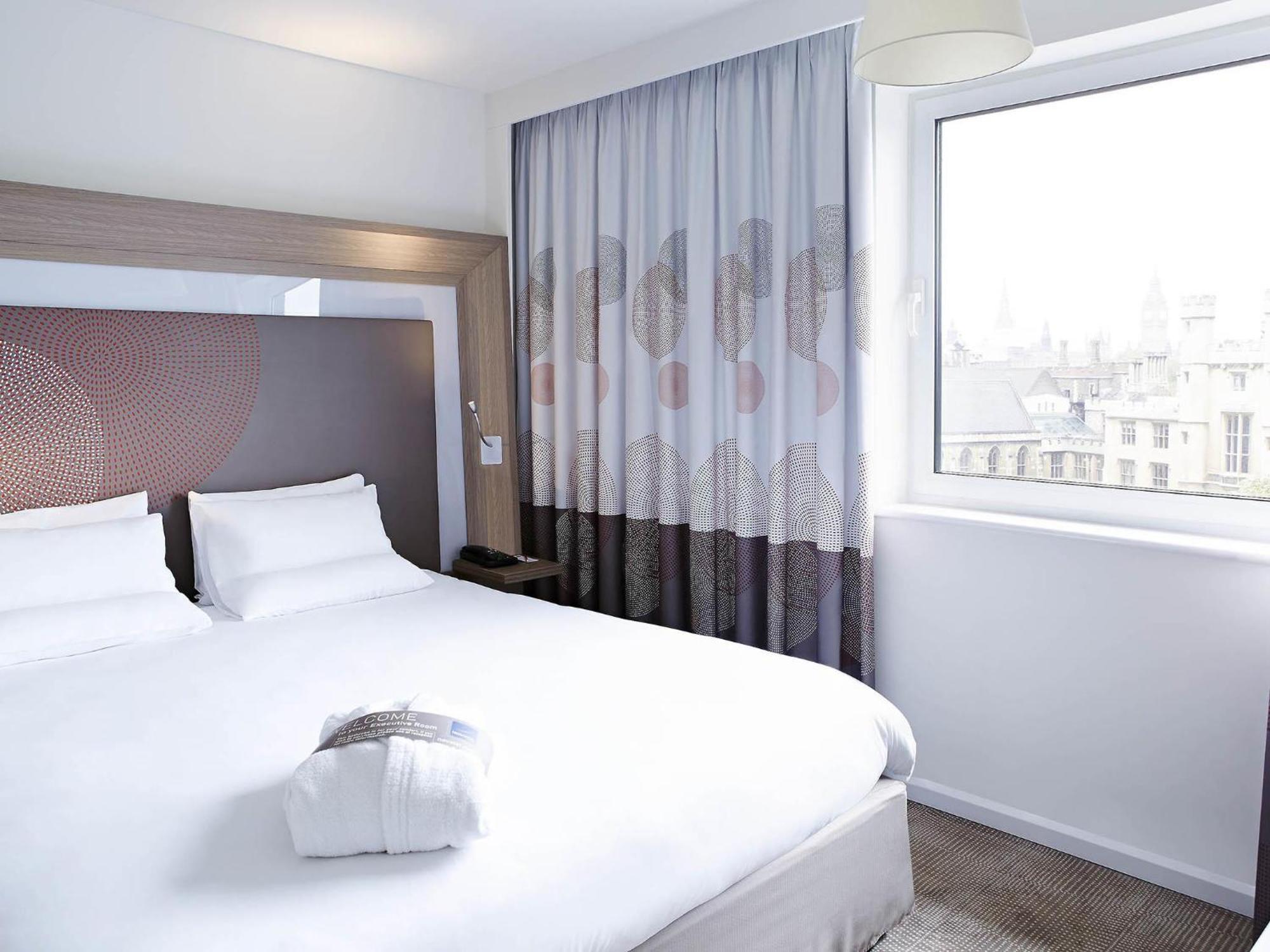 Executive Suite King Bed