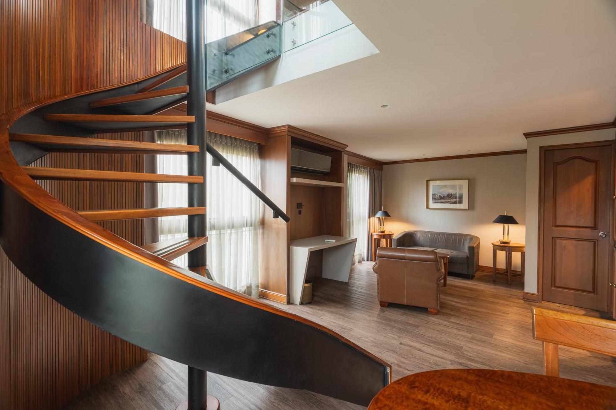 Executive Suite