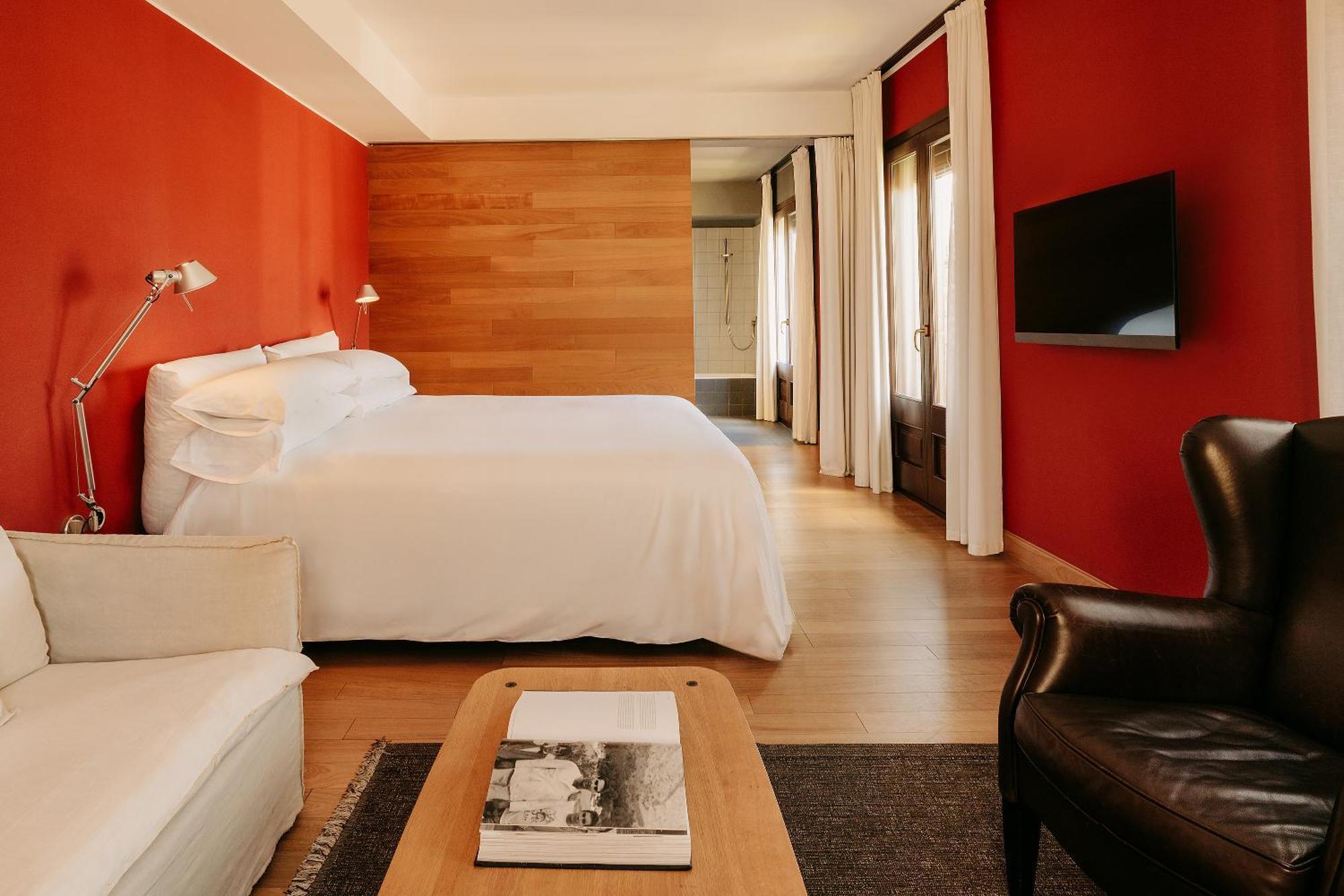 Camper Corner Suite