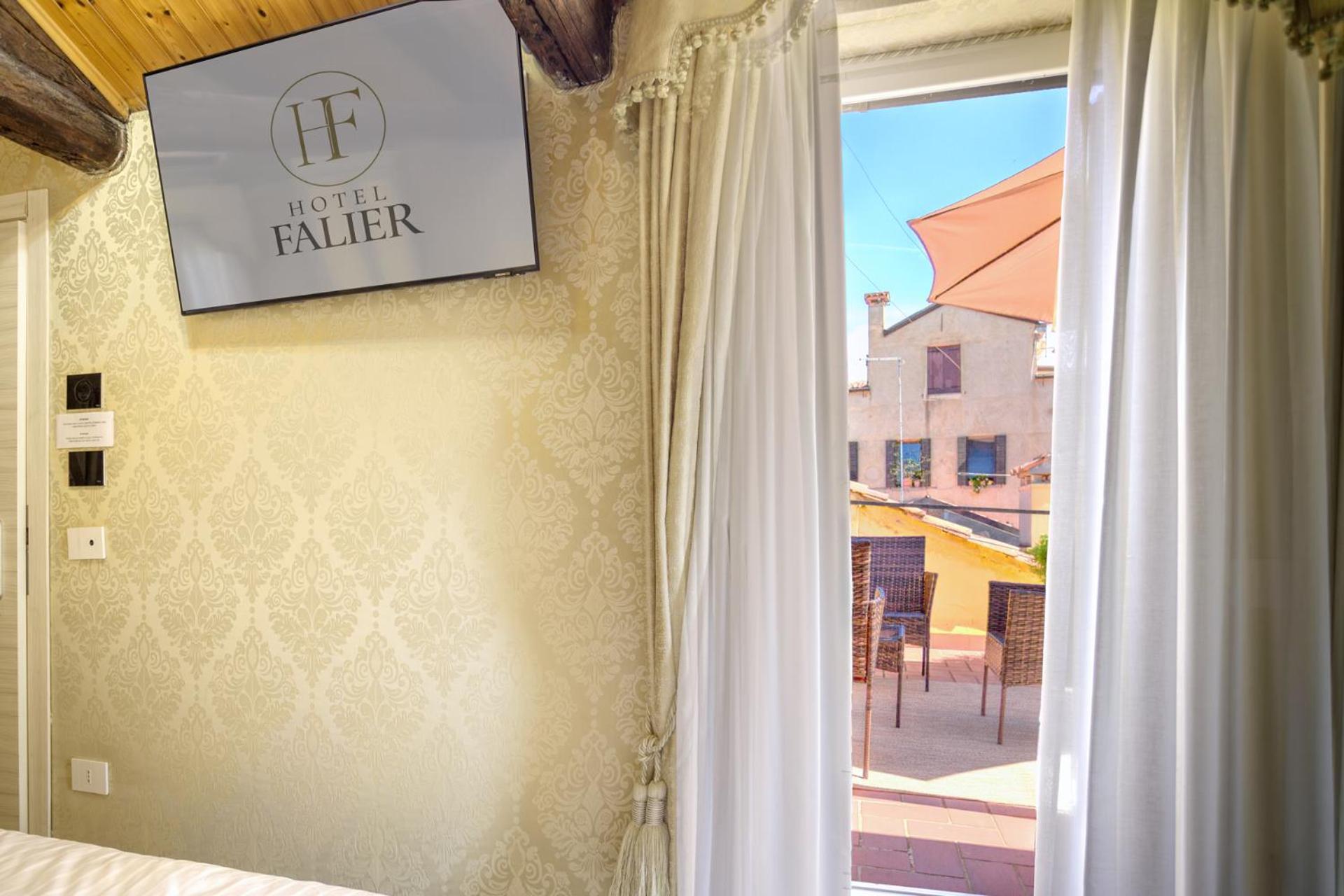 Double Room with Terrace