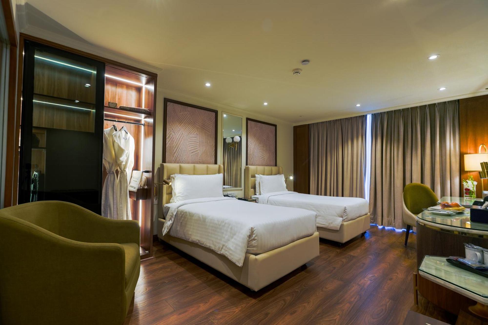 Superior Twin Room