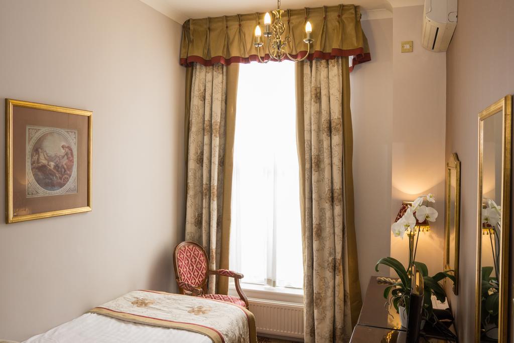 Superior Single Room