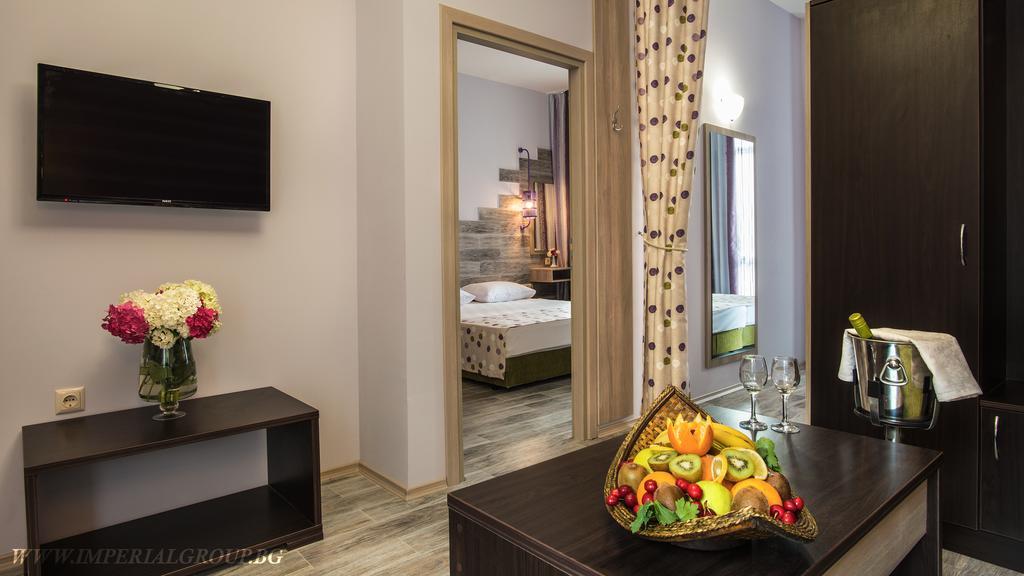 Suite Familiare con 2 Camere da Letto (4 Adulti + 2 Bambini)