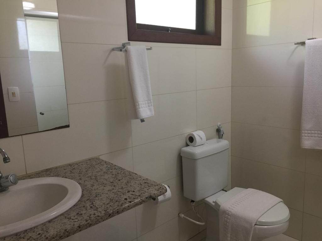Family Room,1453829443:JPEG