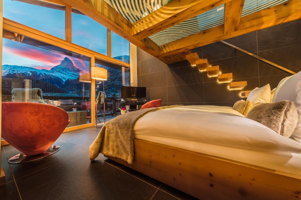 Sky Zimmer mit Blick auf das Matterhorn