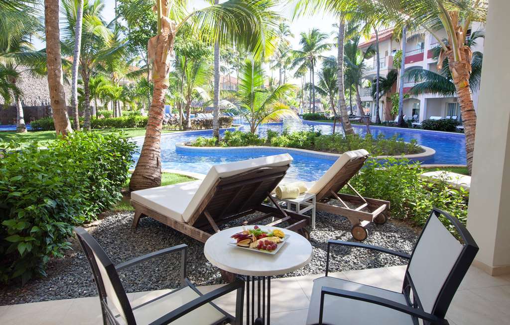 Majestic Jr. Suite Swim up - Free Wifi