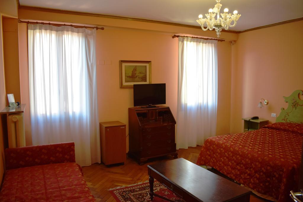 Vierbettzimmer