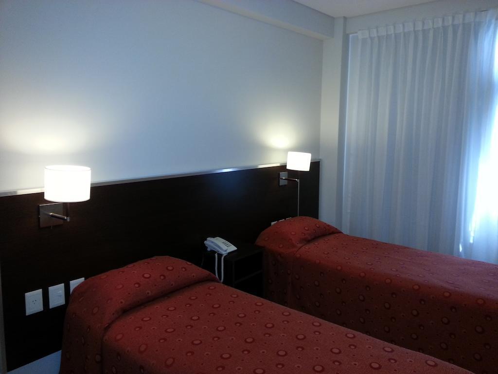 Quarto Superior com Cama de Casal ou 2 de Solteiro