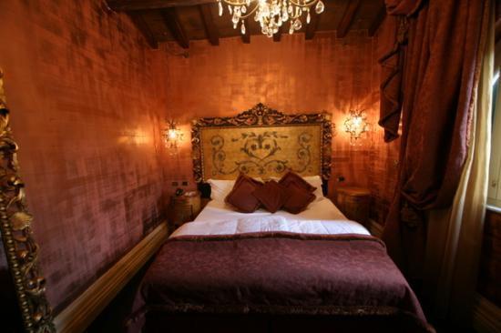 Deluxe Double or Twin Room,507501336:JPEG