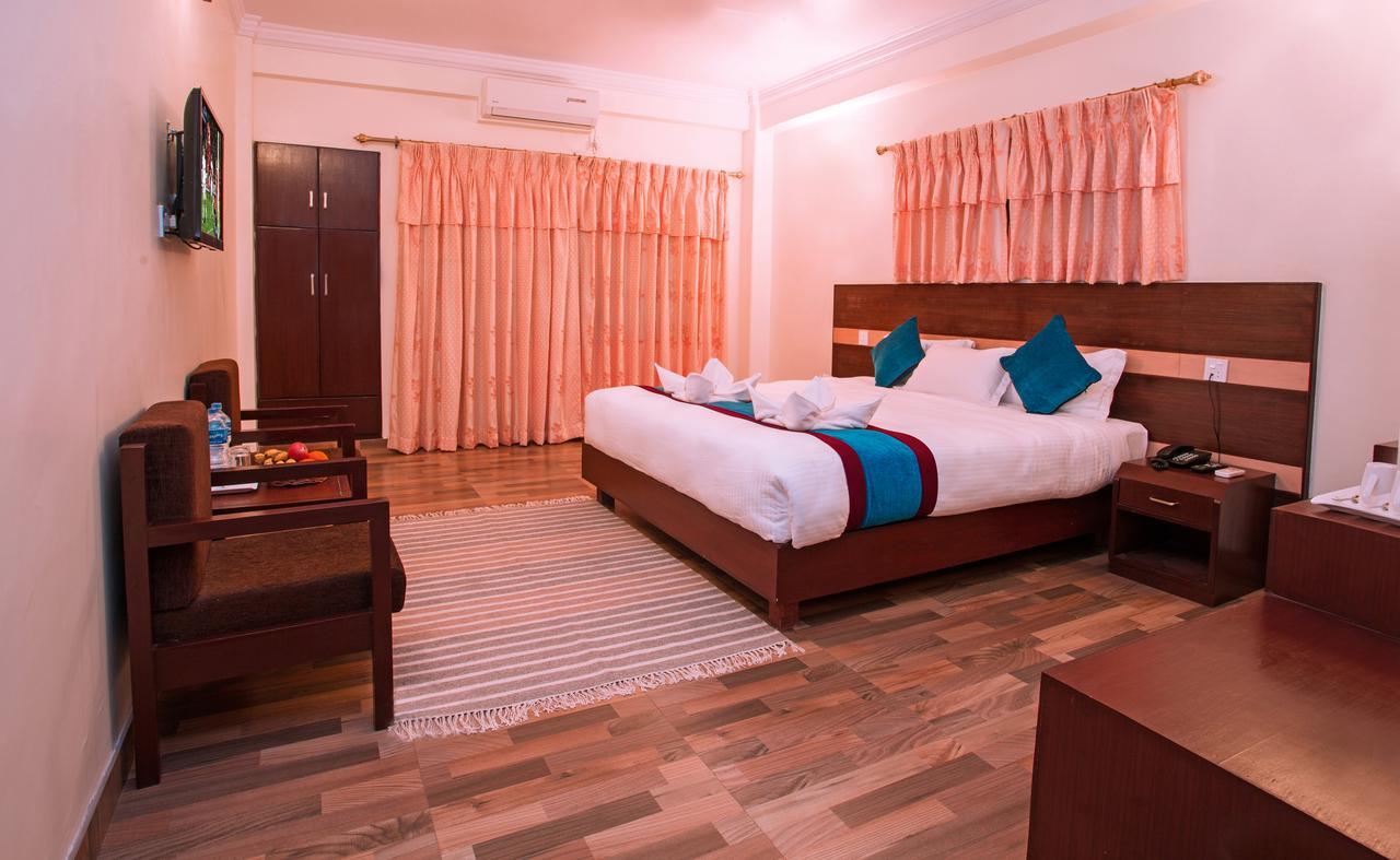 Deluxe King Room