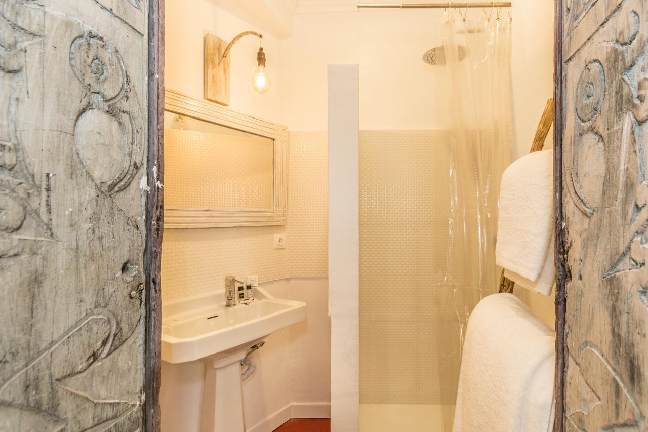 Quarto com Cama de Casal ou 2 de Solteiro - Térreo
