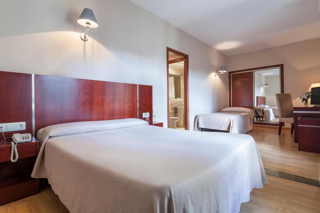 Double Room with Extra Bed,1287992173:JPEG