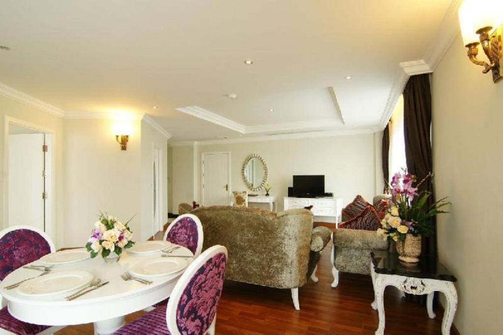 One-Bedroom Suite