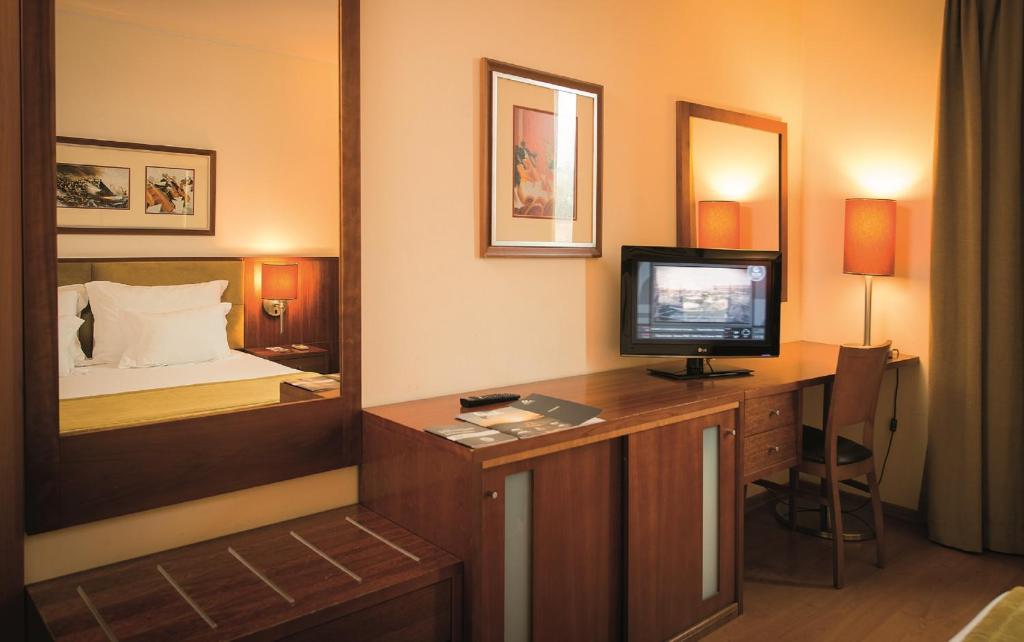 Quarto com 2 Camas de Solteiro