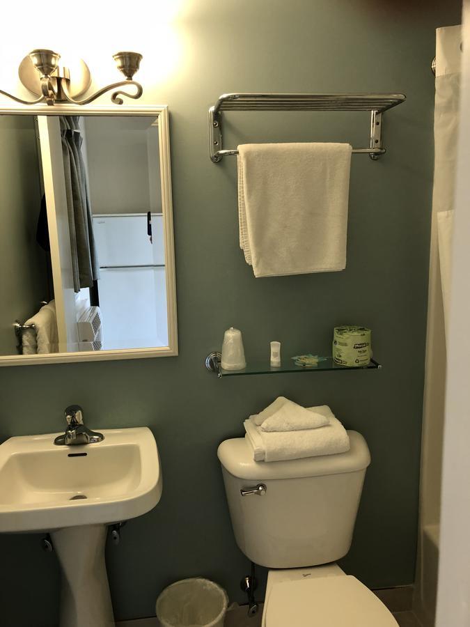 Deluxe Queen Studio,1415507922:JPEG