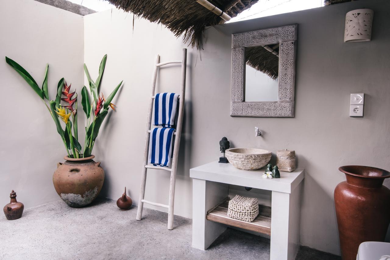 Standard Huts Ocean View